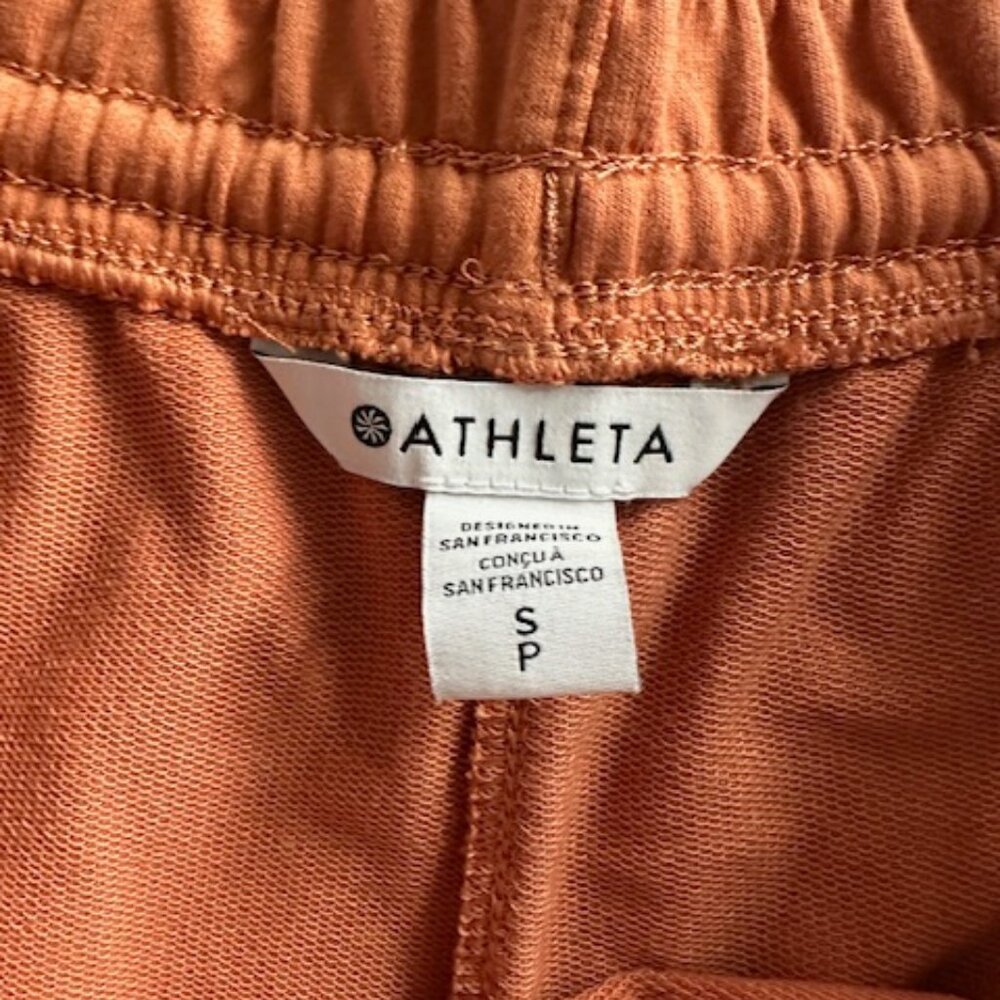 Athleta Drawstring Knit Shorts with Front Pockets - Picture 2 of 15